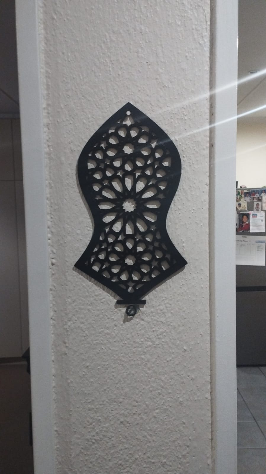 Nalayn Shareef Table/Desk Stand